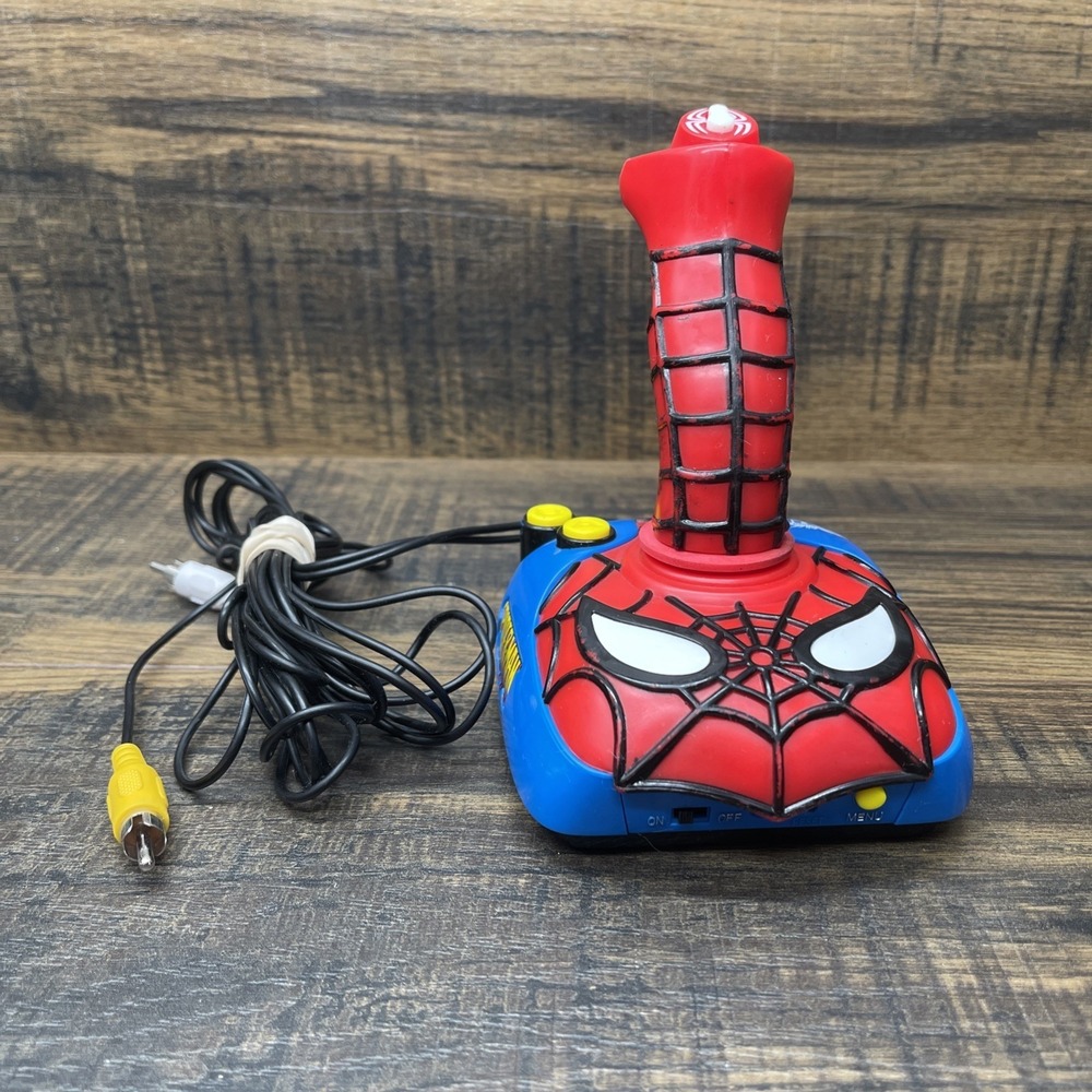JAKKS Pacific Spiderman 2004 Marvel Spiderman Plug N Play TV Video Game